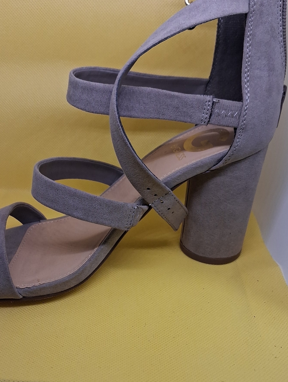 Guess Women Shoes Size 7M. Lot#S16